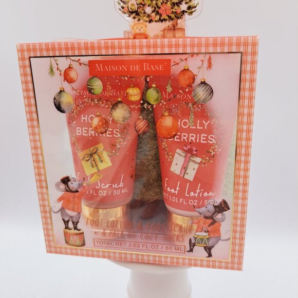 Holiday Holly Berry Foot Scrub & Lotion & Pair of Cozy Socks Christmas Gift Set - Picture 2 of 7